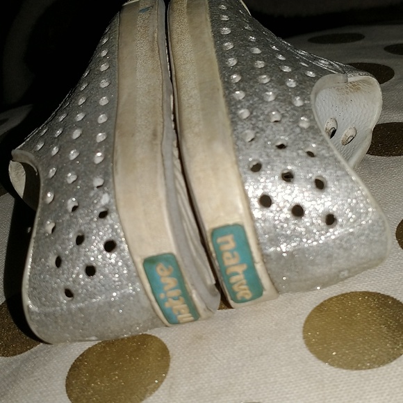 Native Shoes - Picture 4 of 7